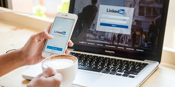 How To Build A LinkedIn Profile That Attracts Recruiters